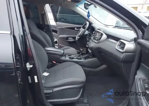 2016 Kia Sorento 2.4L Lx z USA, uszkodzony, nr VIN 5XYPGDA33GG017065